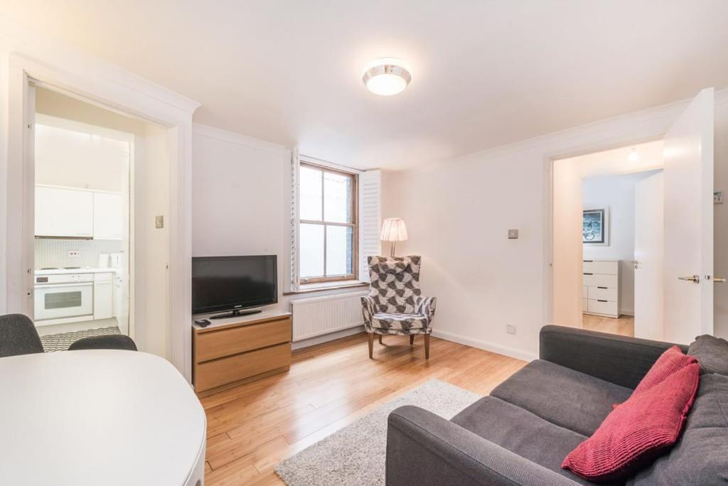 Apartment The Sweet One - Fitzrovia - By Frankie Says *